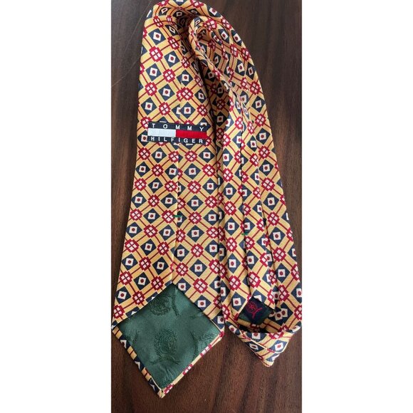 Vintage Men’s Tommy Hilfiger Tie 100% Silk Geometric Pattern Yellow Blue Red Whi - Picture 2 of 6
